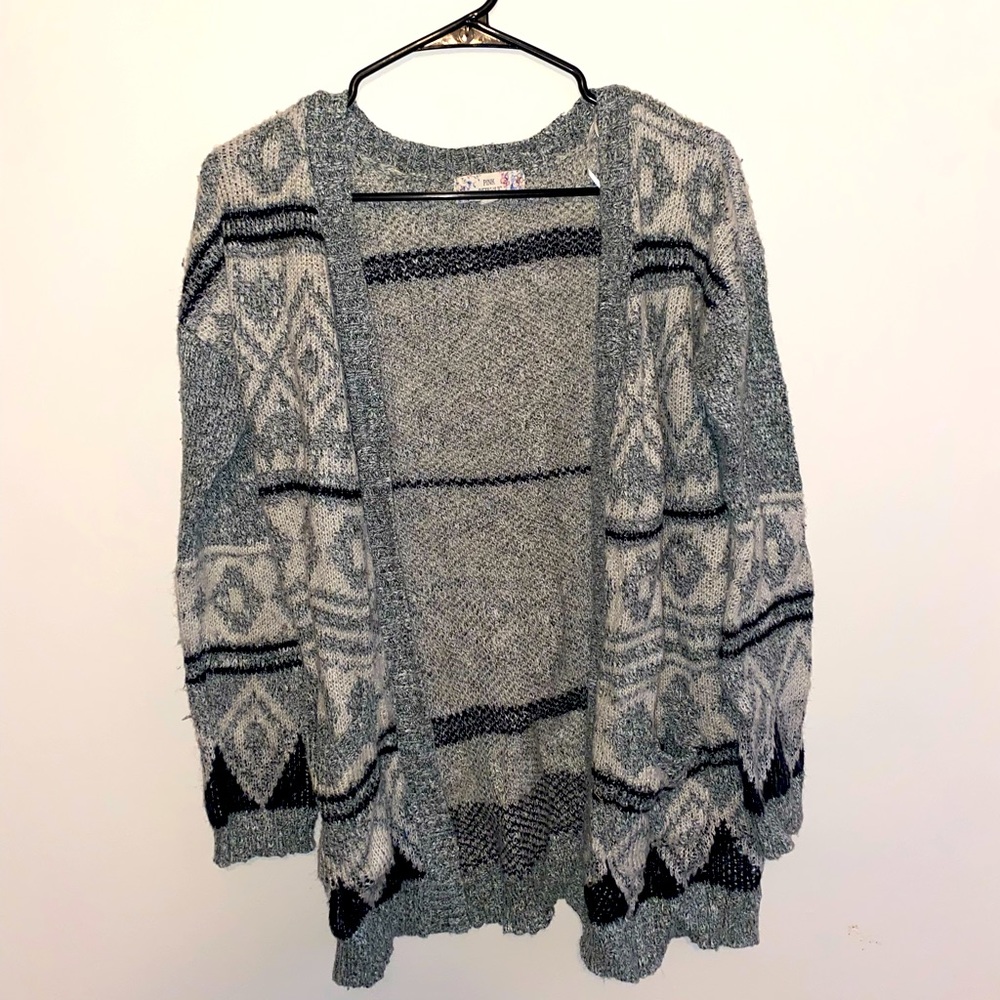 Grey / green sweater cardigan